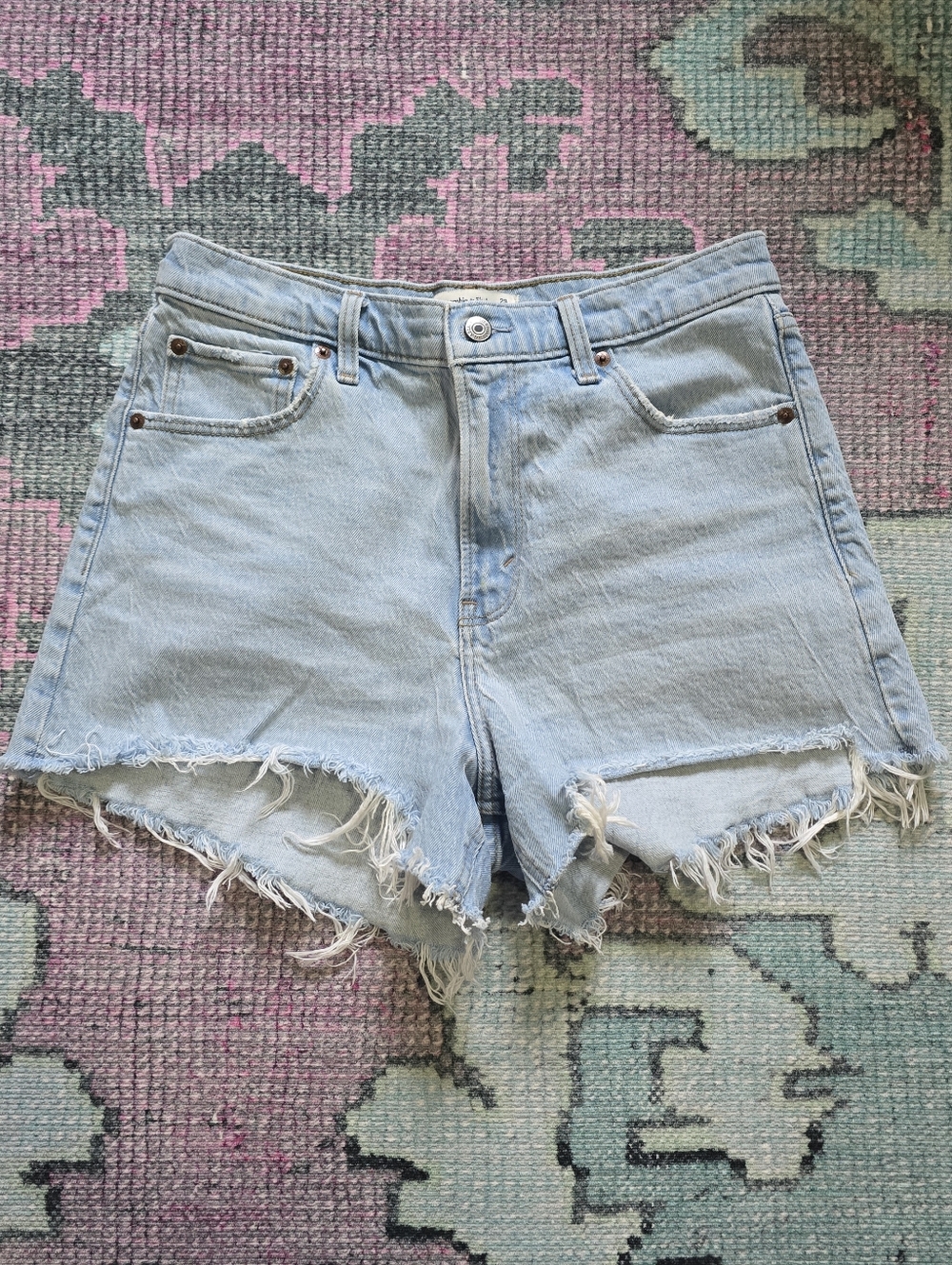 Abercrombie High Rise 90s Cut Off Sz 29